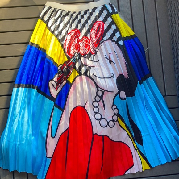 Simons Dresses & Skirts - Olive retro pleated skirt